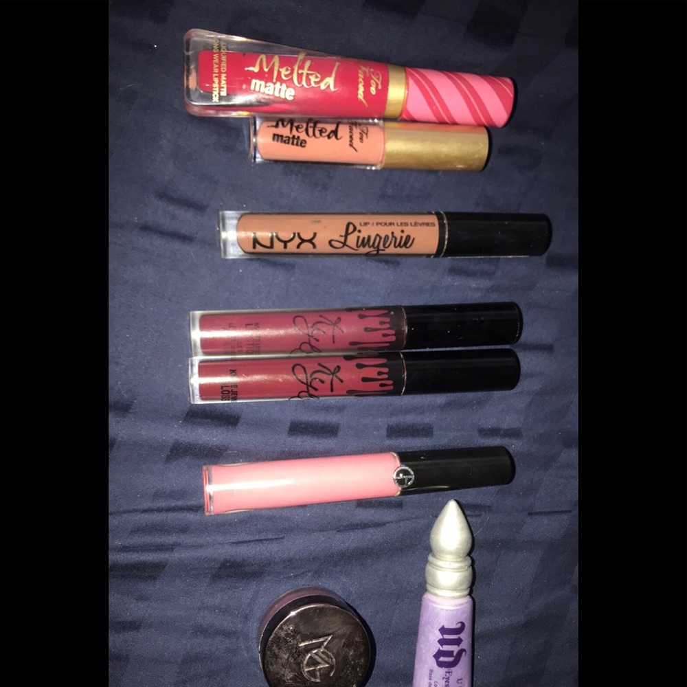 Lip stick lip gloss